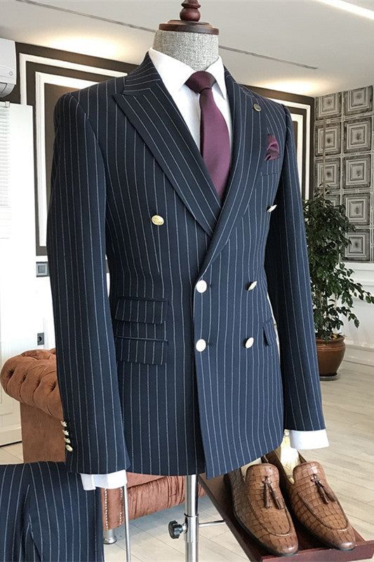 Bespoke navy blazer tailoring